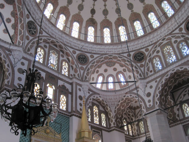 Interior de la Mezquita Yeni Valide