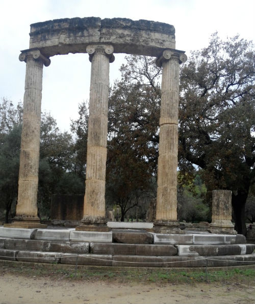 monumento-filipo-olimpia-grecia