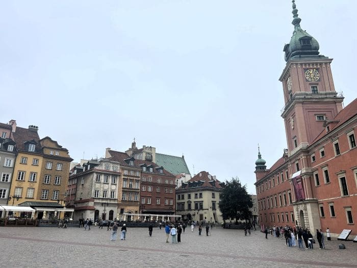 entrada casco antiguo varsovia