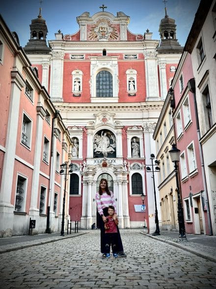 iglesia rosa poznan