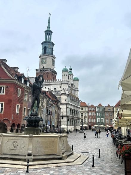 plaza mercado poznan - ayuntamiento